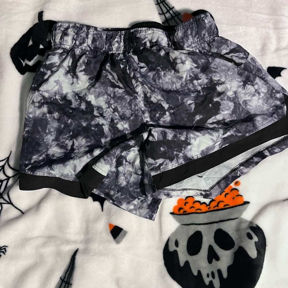 Black athletic short